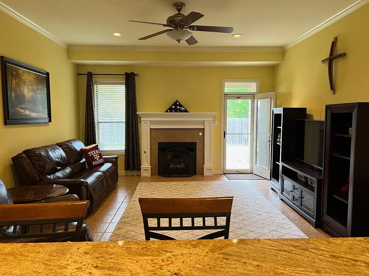 8401 Lauren — Photo 2
