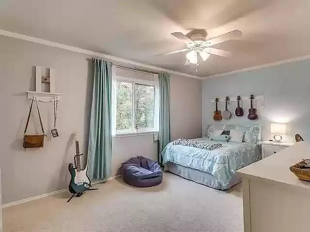 Upstairs bedroom 3