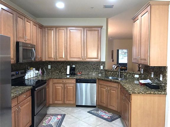 4th image of 5761 Hampton Hills Blvd