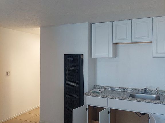 5th image of 966 Modesto Ave #15
