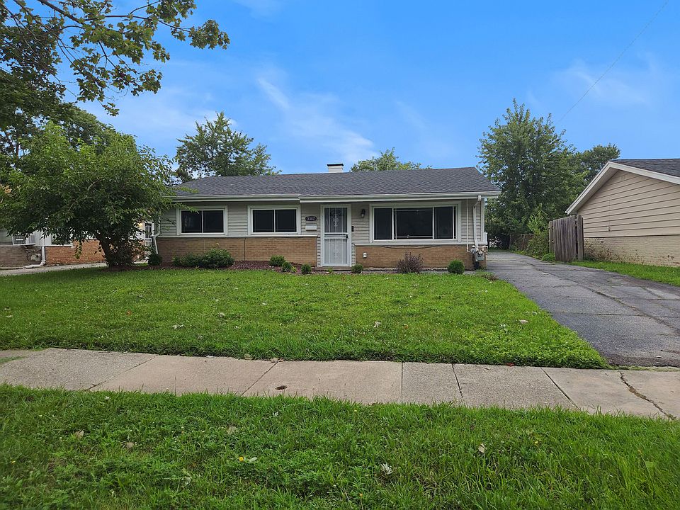 1st image of 1387 Forest Pl