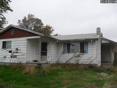 2nd image of 2984 Crandall Rd