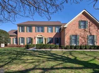 1713 Raleigh Hill Rd, Vienna, VA 22182