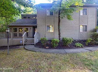 520 Hickory Woods Rd, Knoxville, TN 37934