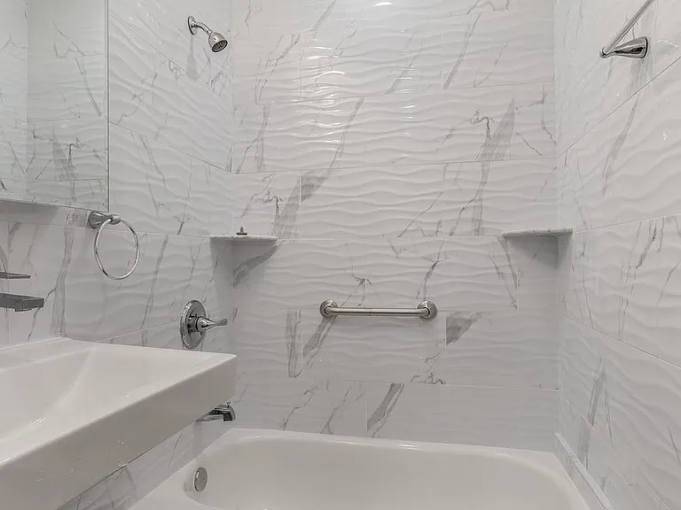 624 N 35th St #1 — Photo 6