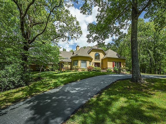 Front Circle Driveway 2
