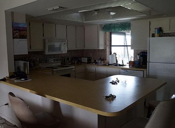 2nd image of 2235 Lemon St