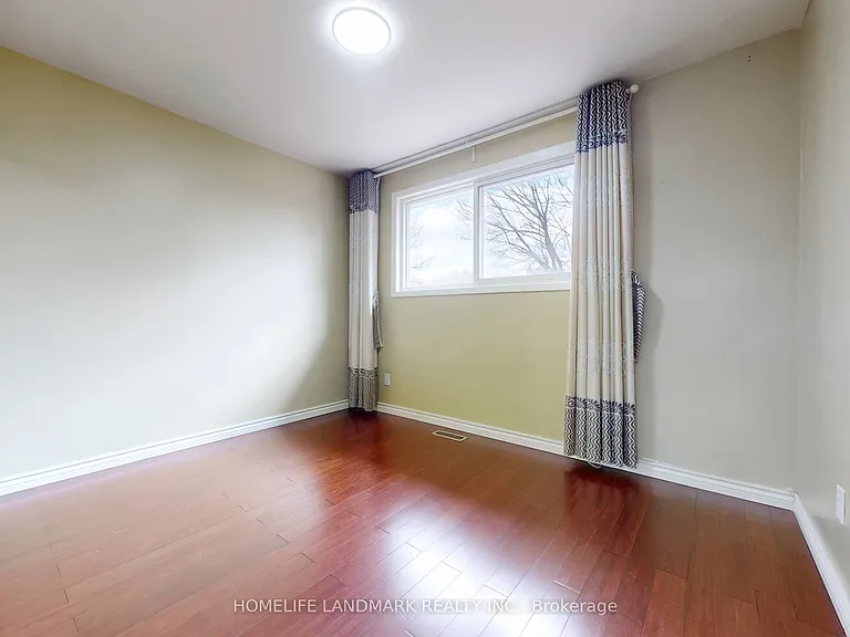 225 Pineway Blvd #UPPER — Photo 12