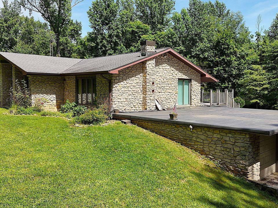 1st image of 3050 E County Road 550 N #X120-n
