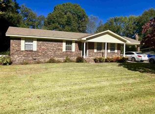 1103 Nelson Rd, Albertville, AL 35950