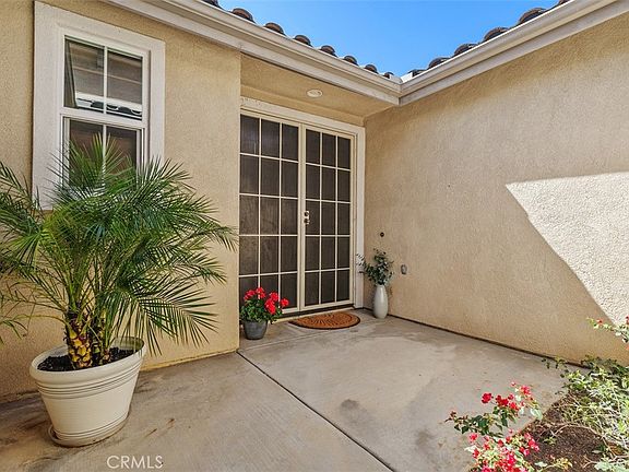 3rd image of 28641 Raintree Dr