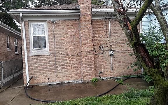 2nd image of 1750 N Leclaire Ave