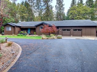410 Douglas Dr, Grants Pass, OR 97527