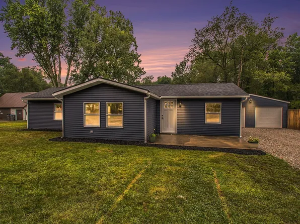 923 Georgia Rd, Goshen, IN 46528
