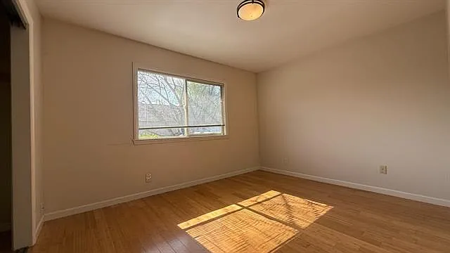 1356 Highland Ct — Photo 4