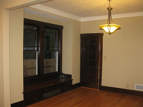 4th image of 6029 Parker St