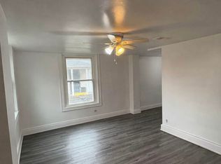 14 E Pike St APT 1C, Houston, PA 15342