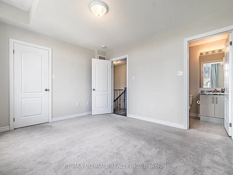 5 Albany St — Photo 32