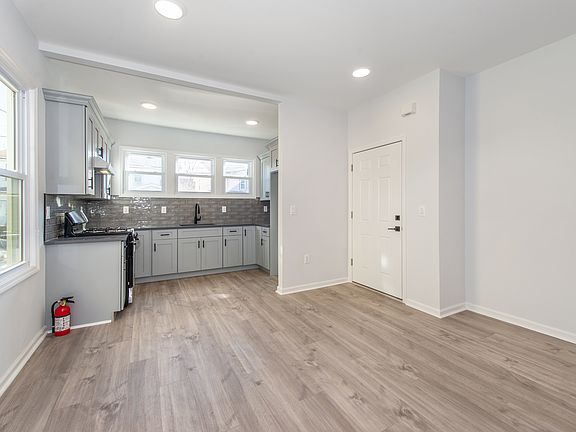 4th image of 105 Coolidge St Floor 2
