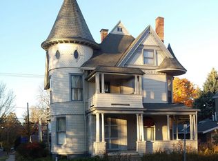 702 E Grove St APT 4, Bloomington, IL