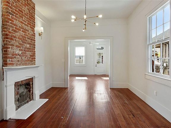 4th image of 1226-28 Independence St