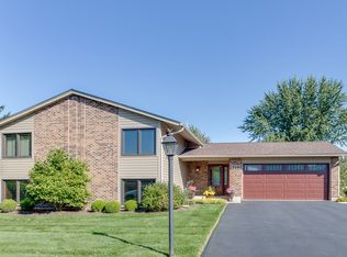 719 Arizona Pass, Elk Grove Village, IL 60007