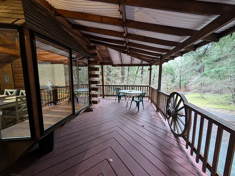 7312 E Evans Creek Rd — Photo 3
