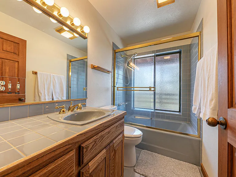8954 Crest Dr — Photo 20