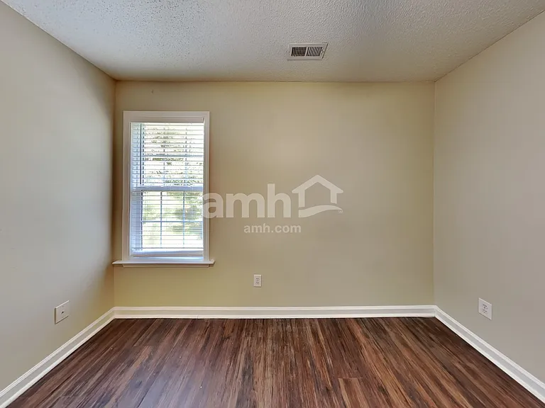 104 Trailing Oak Trl — Photo 18
