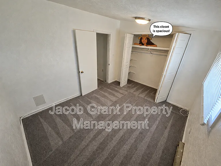520 N Water Ave #1 — Photo 10
