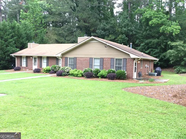 125/135 Belle Dr #A & B, Fayetteville, GA 30214