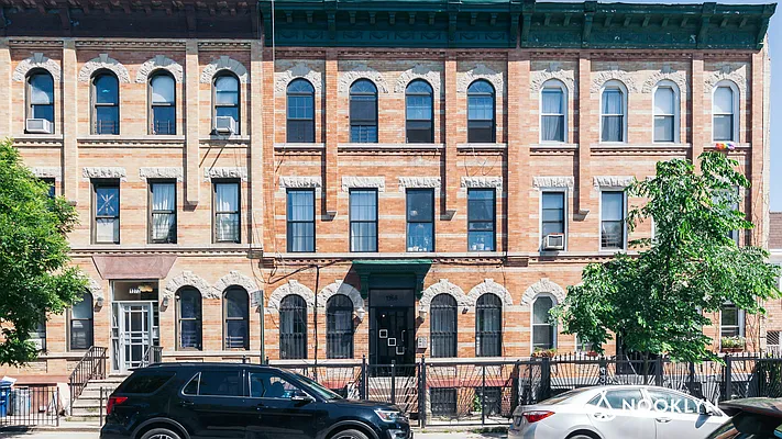 Rented by Nooklyn NYC LLC | media 11