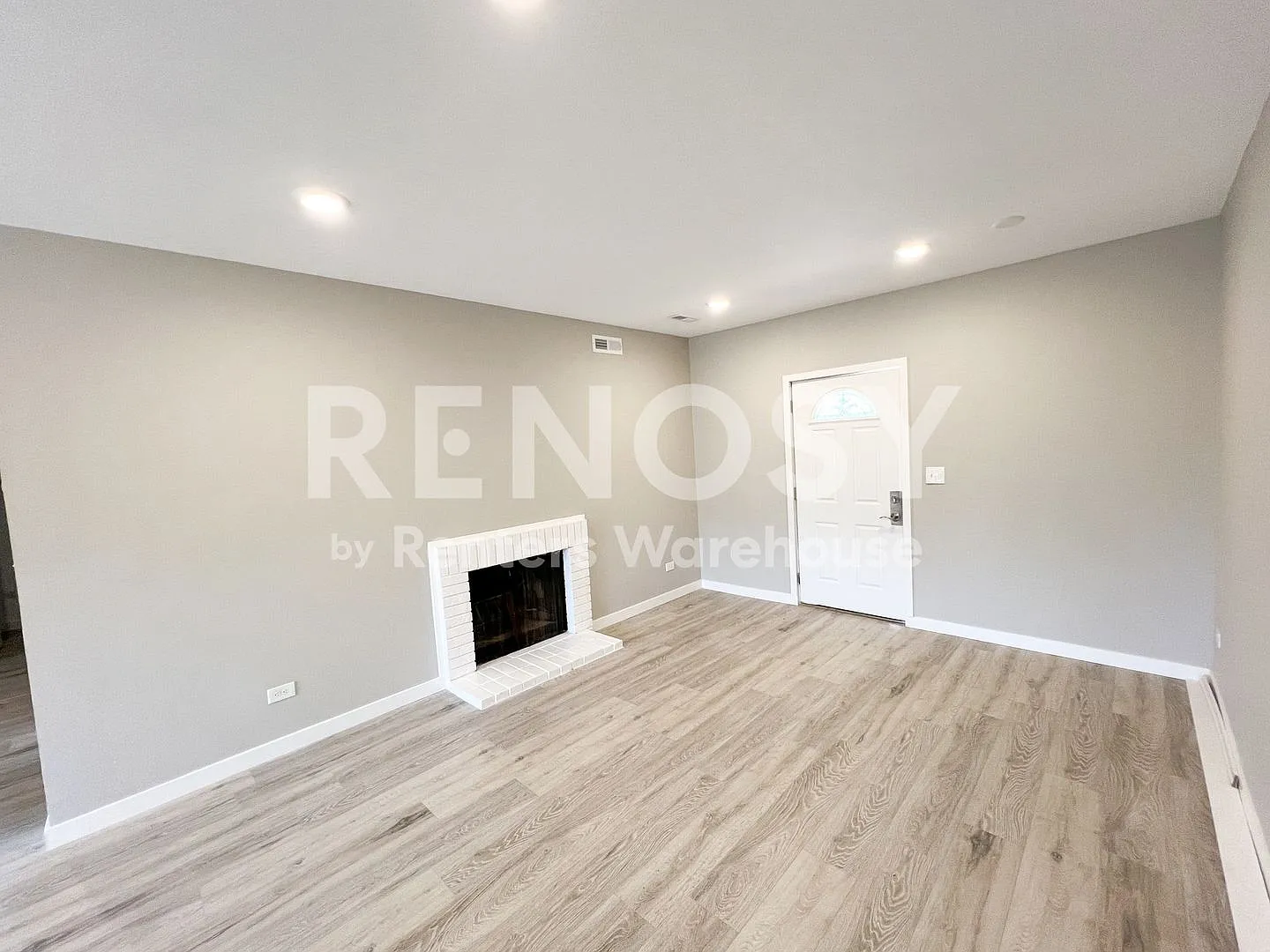 Don't miss this home in Littleton A hidden 2 Bed 1 Bath gem — Photo 3