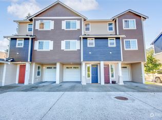 334 9th Ave SE UNIT D-14, Puyallup, WA 98373