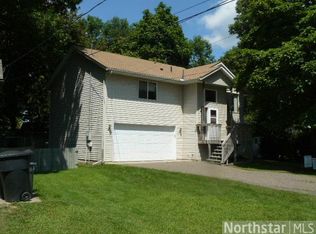 730 Woodland Dr, Forest Lake, MN 55025