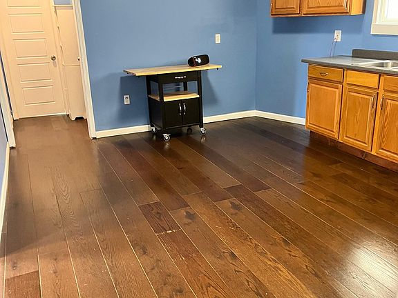 5th image of 174 Lockwood Ave #1