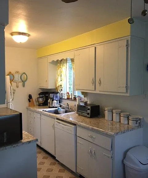 121 Ridge Ave — Photo 3