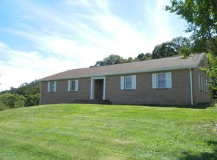 127 Northview St, Galax, VA 24333