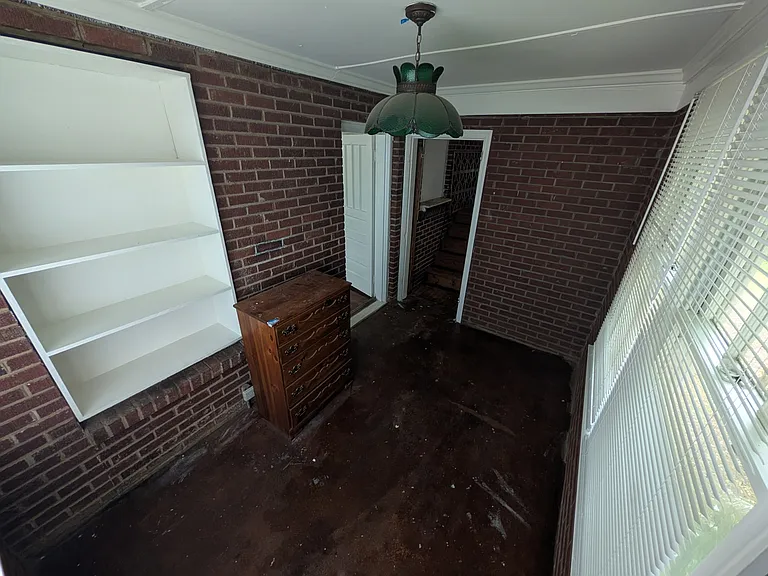 1215 Clarendon St — Photo 28