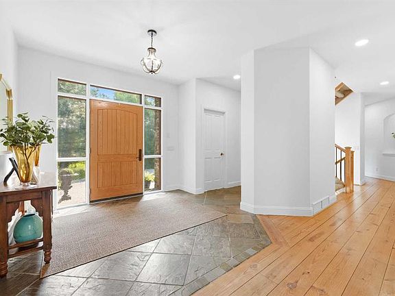 3rd image of 31250 NE Woodland Way