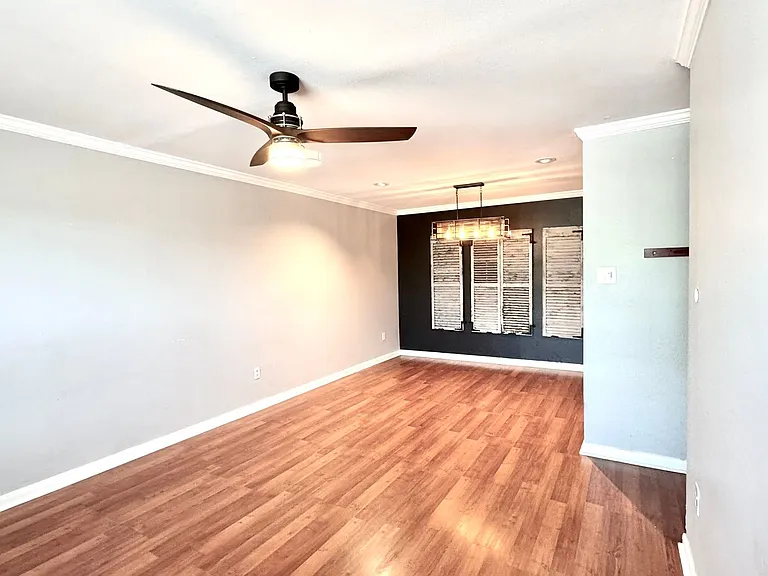 3101 Highland Rd #110 — Photo 3