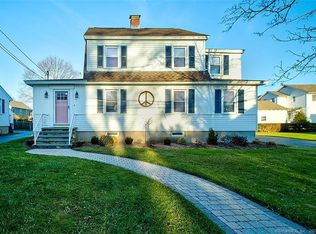1 5th Ave, Branford, CT 06405