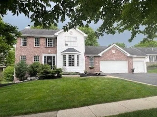 4661 Chandan Woods Dr, Cherry Valley, IL 61016