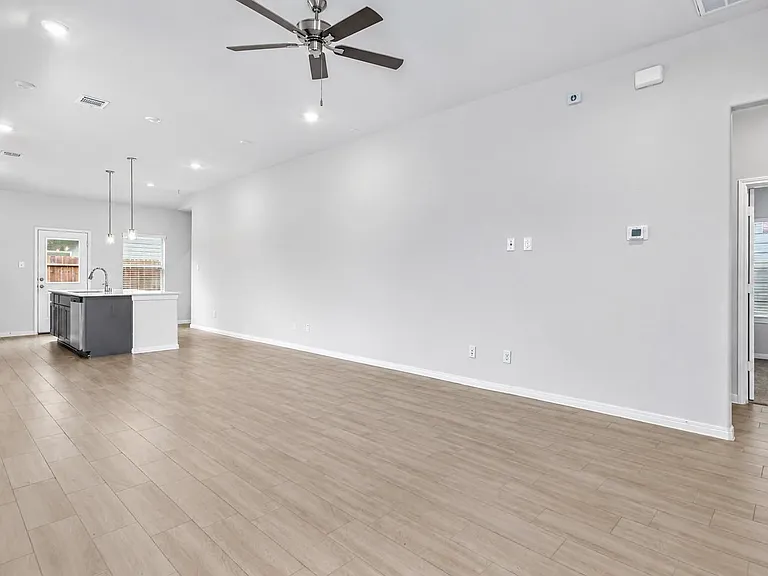 8018 Fijian Cypress Dr — Photo 10