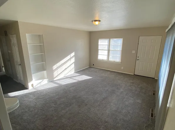 1304 Acacia Dr, Colorado Springs, CO 80907