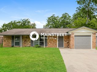 10902 Faircroft Dr, Houston, TX 77048