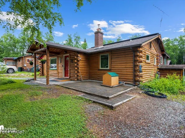 10142 Chain Of Rock St, Eagle River, AK 99577