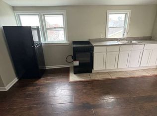 402 S 8th St FLOOR 3, Newark, NJ 07103