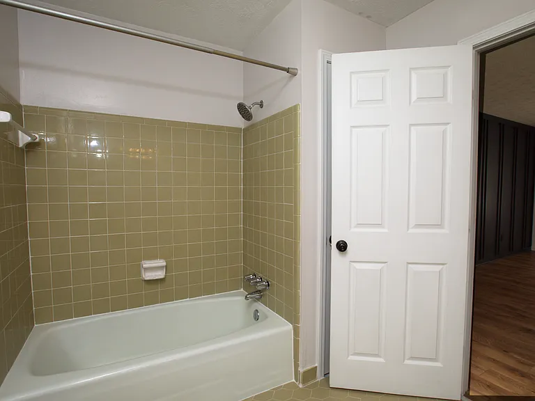 48 Stone Valley Dr SW — Photo 11