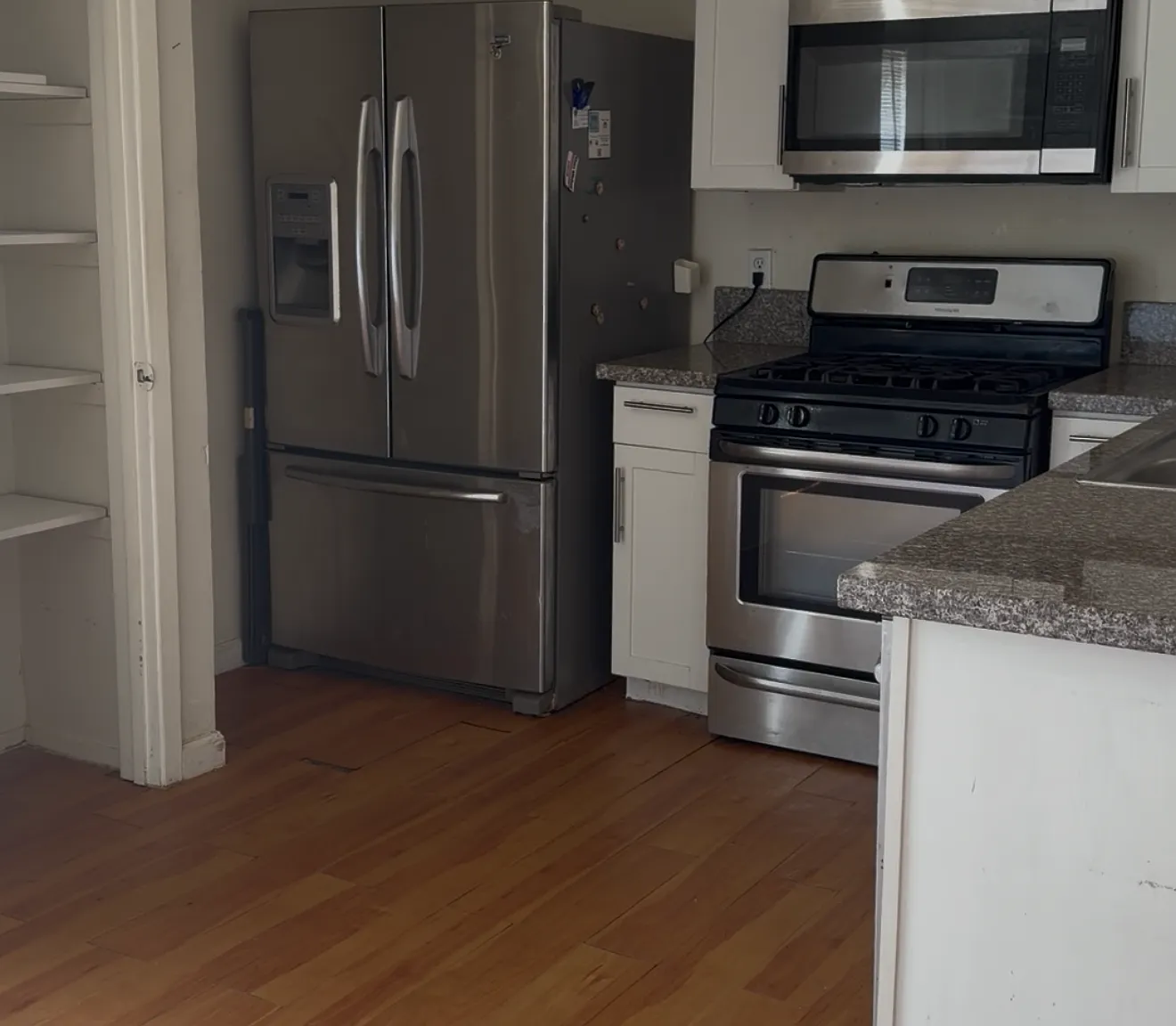 2 bed, 800 sqft, $995 — Photo 4